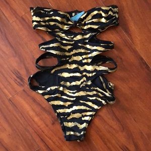 One piece bathing suit
